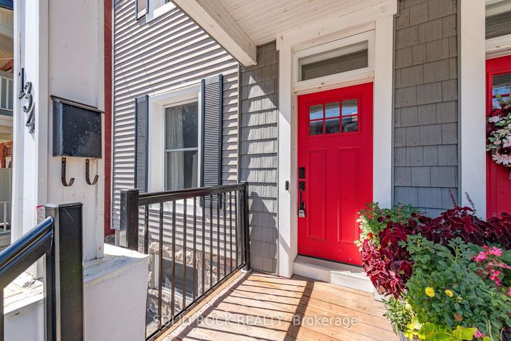 Photo 3 at 134 Concord Street S, Ottawa East, Ottawa