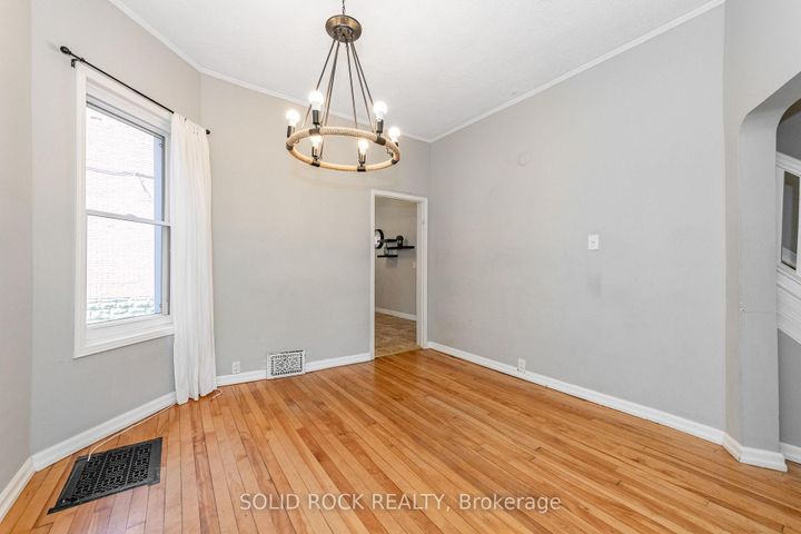 Photo 11 at 134 Concord Street S, Ottawa East, Ottawa