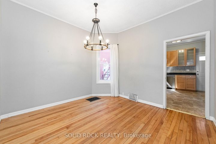 Photo 12 at 134 Concord Street S, Ottawa East, Ottawa