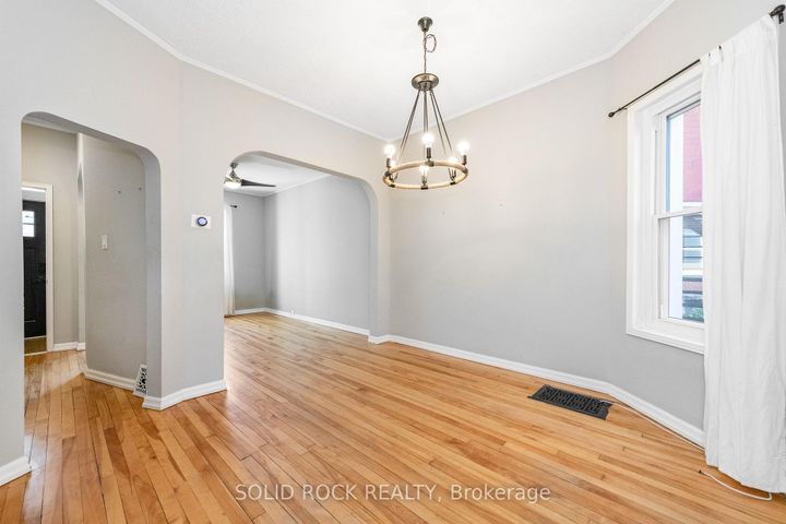 Photo 14 at 134 Concord Street S, Ottawa East, Ottawa