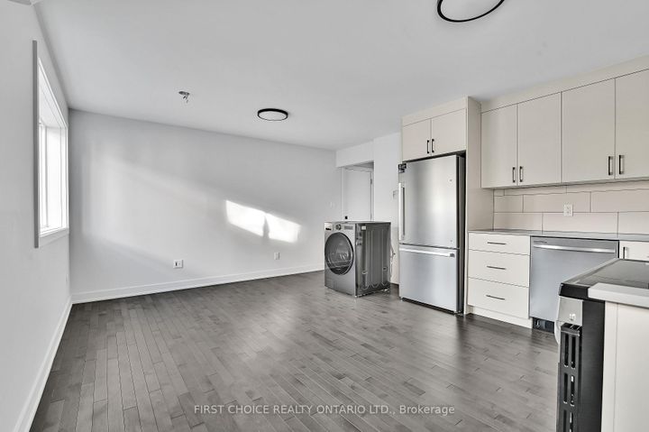 Photo 17 at 972 Dynes Road, Nepean (Carleton Square), Ottawa