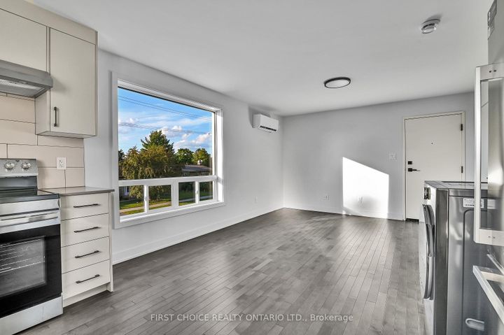 Photo 28 at 972 Dynes Road, Nepean (Carleton Square), Ottawa