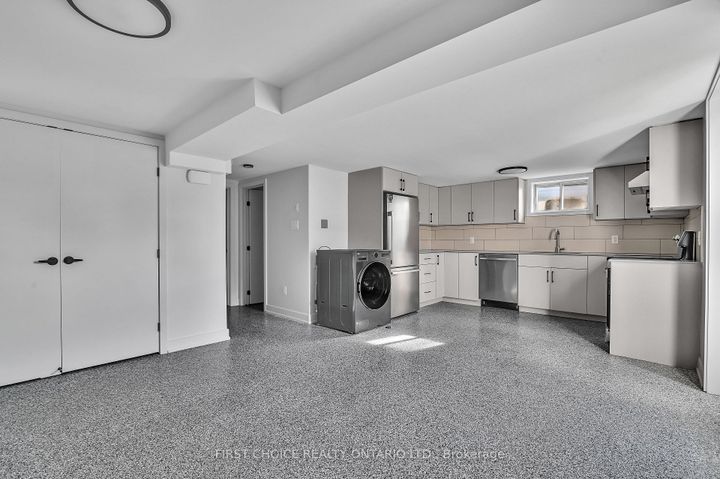 Photo 34 at 972 Dynes Road, Nepean (Carleton Square), Ottawa