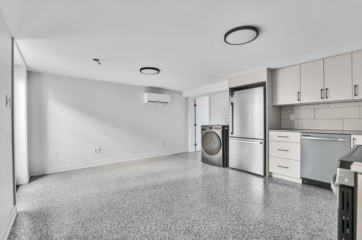 Photo 43 at 972 Dynes Road, Nepean (Carleton Square), Ottawa