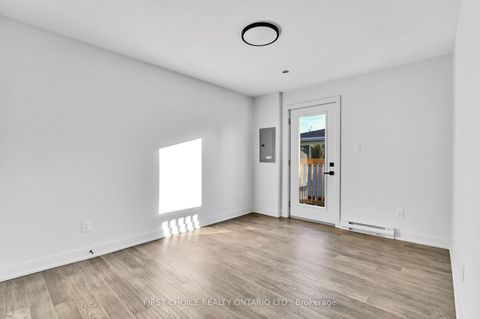 Photo 30 at 972 Dynes Road, Nepean (Carleton Square), Ottawa