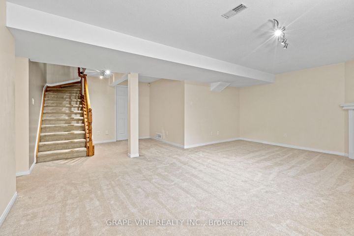 Photo 33 at 201 Ramelton Private, Nepean (Stonebridge), Ottawa