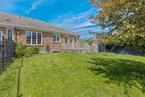 Photo 39 at 201 Ramelton Private, Nepean (Stonebridge), Ottawa
