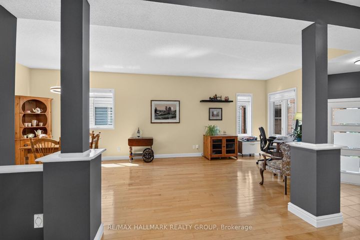 Photo 3 at 133 Fairlop Way, Nepean (Longfields), Ottawa