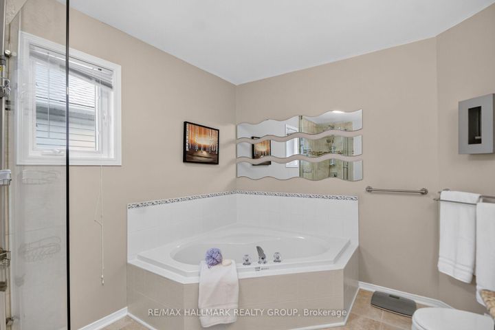 Photo 27 at 133 Fairlop Way, Nepean (Longfields), Ottawa