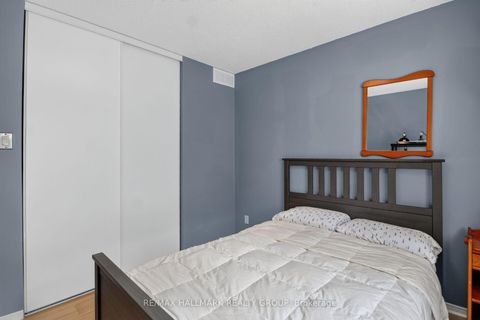 Photo 33 at 133 Fairlop Way, Nepean (Longfields), Ottawa