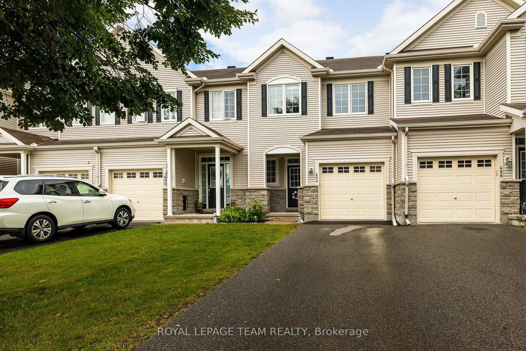 490 Dundonald Drive, Nepean (Stonebridge), Ottawa 