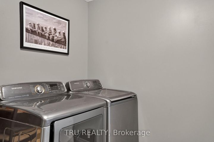 Photo 17 at 57 Golflinks Drive, Nepean (Stonebridge), Ottawa