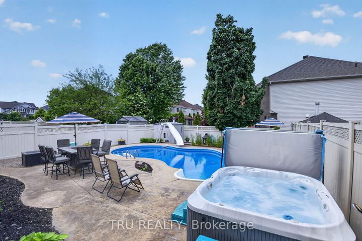 Photo 35 at 57 Golflinks Drive, Nepean (Stonebridge), Ottawa