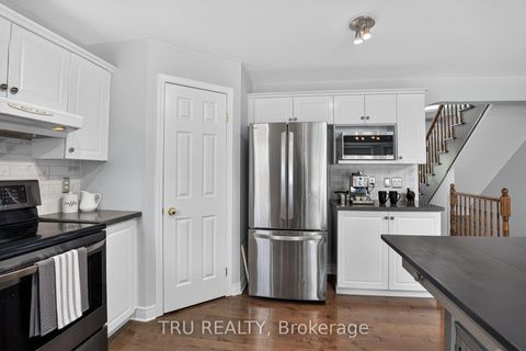 Photo 10 at 57 Golflinks Drive, Nepean (Stonebridge), Ottawa