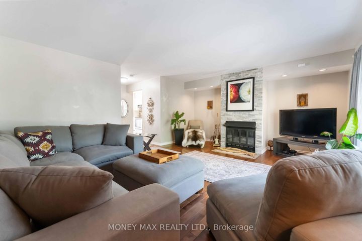 Photo 4 at 4 - 7 Forsyth Lane, Nepean (Crystal Beach), Ottawa