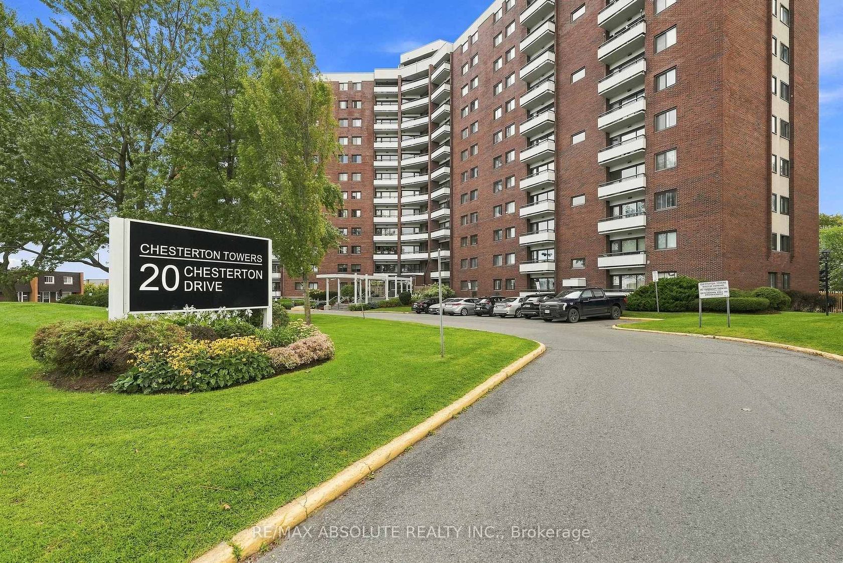 411 - 20 Chesterton Drive, Nepean (Borden Farm/Stewart Farm/Carleton Heights/Parkwood Hills), Ottawa 