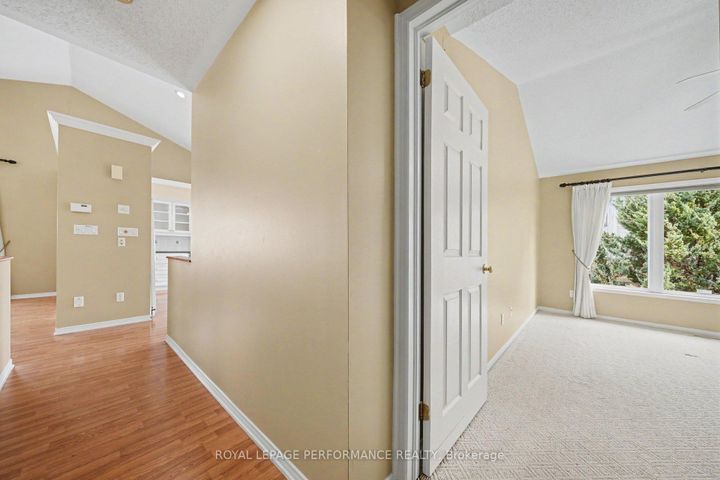 Photo 10 at 19 Settlers Ridge Way, Nepean (Longfields), Ottawa