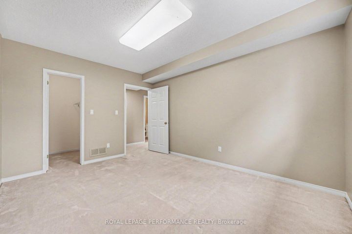 Photo 23 at 19 Settlers Ridge Way, Nepean (Longfields), Ottawa