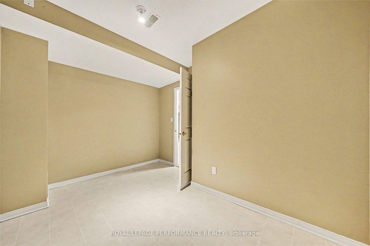 Photo 26 at 19 Settlers Ridge Way, Nepean (Longfields), Ottawa