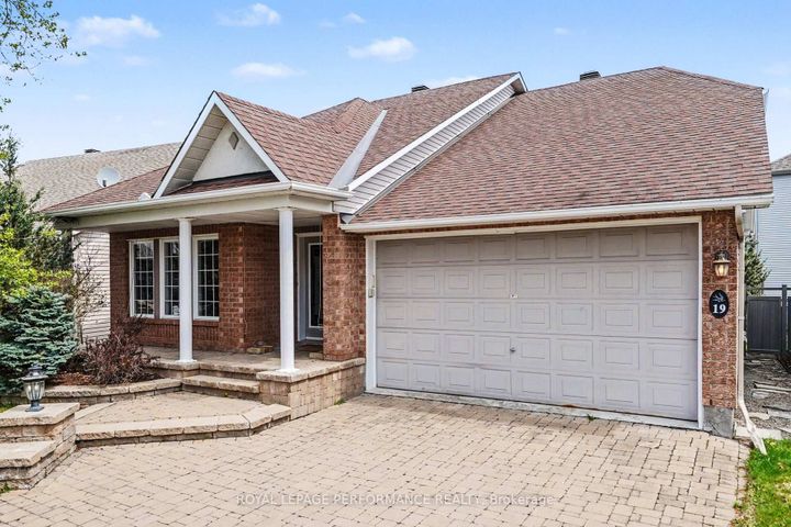 Photo 31 at 19 Settlers Ridge Way, Nepean (Longfields), Ottawa