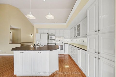 Photo 6 at 19 Settlers Ridge Way, Nepean (Longfields), Ottawa