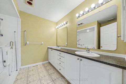 Photo 13 at 19 Settlers Ridge Way, Nepean (Longfields), Ottawa