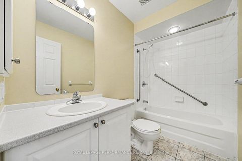 Photo 17 at 19 Settlers Ridge Way, Nepean (Longfields), Ottawa