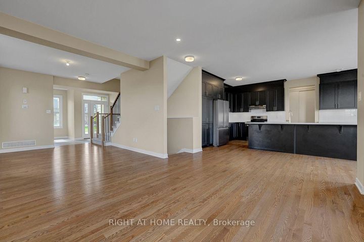 Photo 8 at 218 Conservancy Drive, Nepean (Heritage Park), Ottawa
