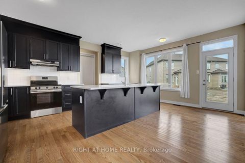 Photo 9 at 218 Conservancy Drive, Nepean (Heritage Park), Ottawa