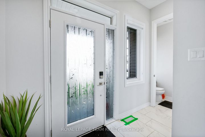 Photo 3 at 4124 Obsidian Street, Nepean (Half Moon Bay), Ottawa