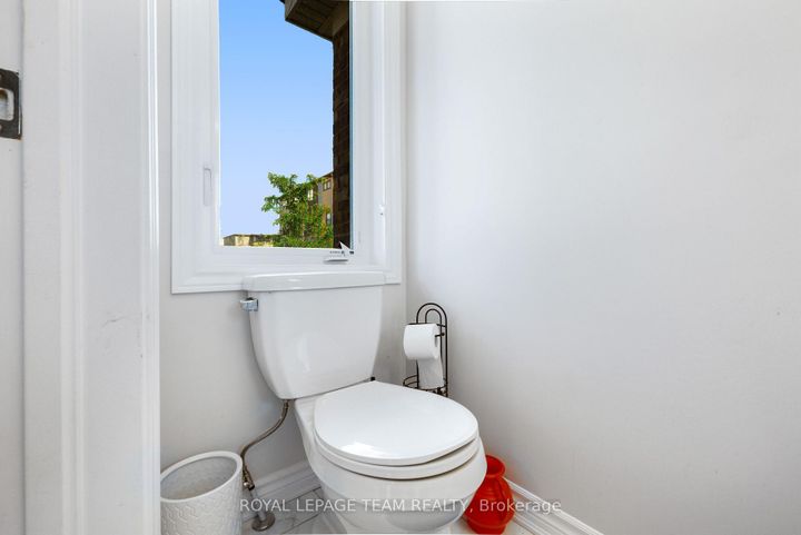 Photo 5 at 4124 Obsidian Street, Nepean (Half Moon Bay), Ottawa