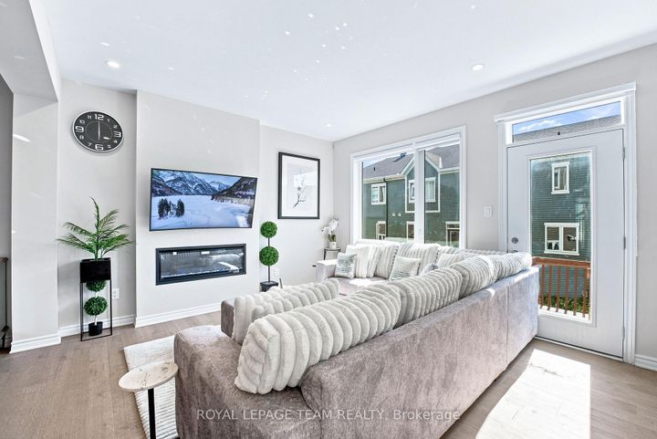 Photo 13 at 4124 Obsidian Street, Nepean (Half Moon Bay), Ottawa