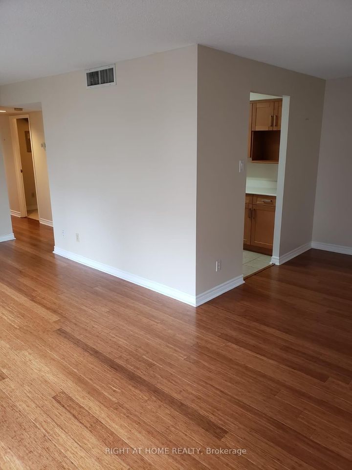 Photo 11 at 706 - 470 Laurier Avenue W, Ottawa Centre, Ottawa