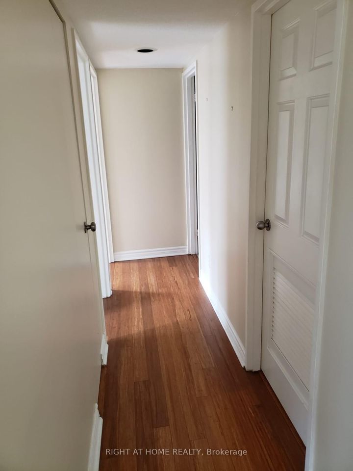 Photo 15 at 706 - 470 Laurier Avenue W, Ottawa Centre, Ottawa