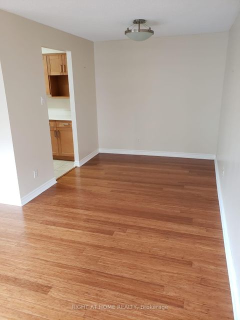 Photo 9 at 706 - 470 Laurier Avenue W, Ottawa Centre, Ottawa