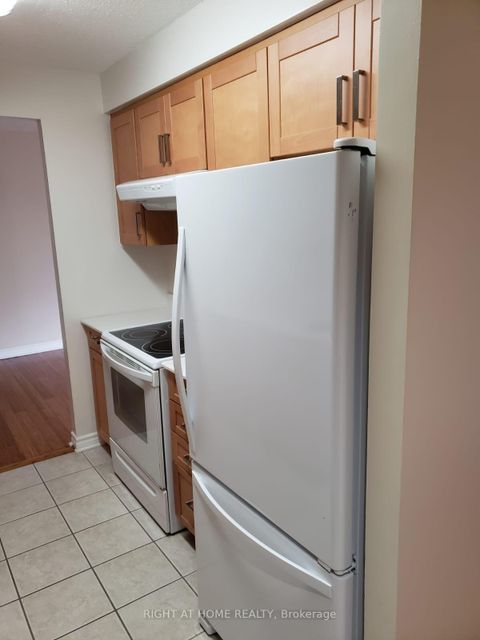 Photo 13 at 706 - 470 Laurier Avenue W, Ottawa Centre, Ottawa