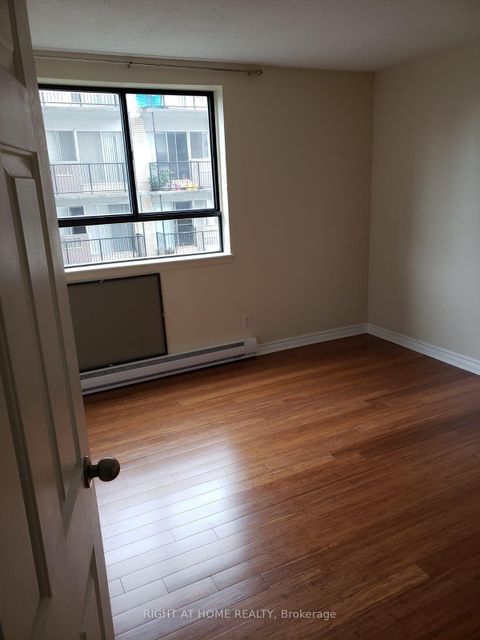 Photo 18 at 706 - 470 Laurier Avenue W, Ottawa Centre, Ottawa