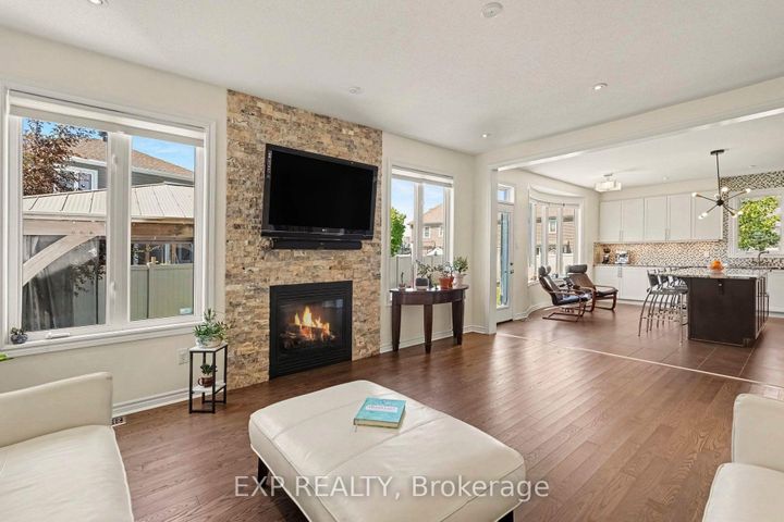 Photo 7 at 39 Pondhawk Way, Nepean (Half Moon Bay), Ottawa