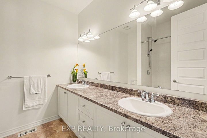 Photo 18 at 39 Pondhawk Way, Nepean (Half Moon Bay), Ottawa