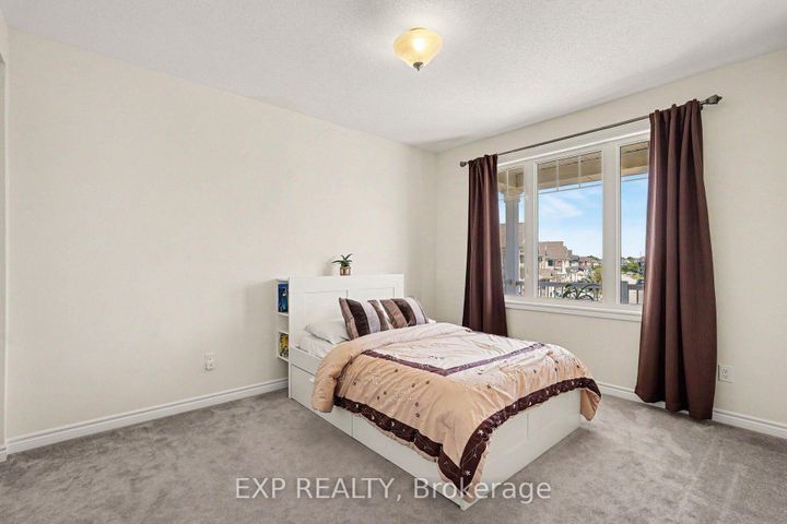 Photo 21 at 39 Pondhawk Way, Nepean (Half Moon Bay), Ottawa