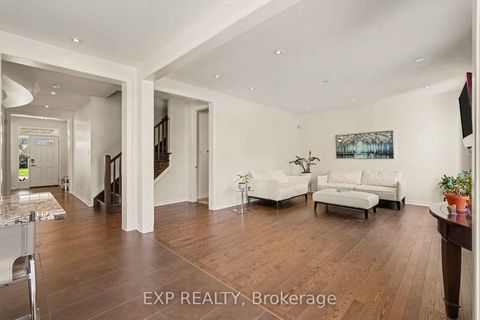 Photo 5 at 39 Pondhawk Way, Nepean (Half Moon Bay), Ottawa