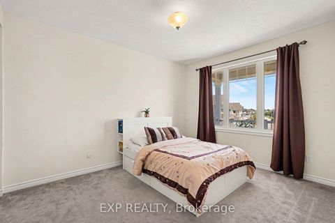 Photo 21 at 39 Pondhawk Way, Nepean (Half Moon Bay), Ottawa