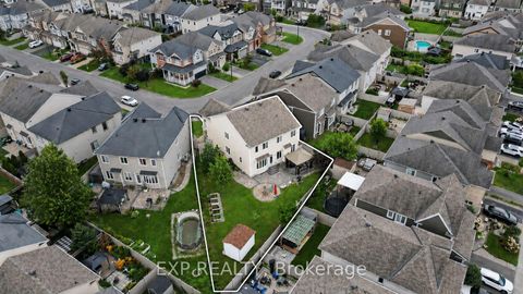 Photo 31 at 39 Pondhawk Way, Nepean (Half Moon Bay), Ottawa