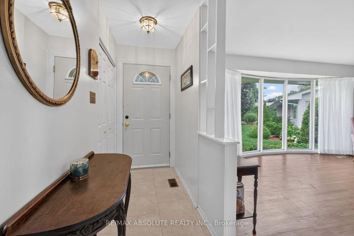 Photo 2 at 59 Evergreen Drive, Nepean (Lynwood Village), Ottawa