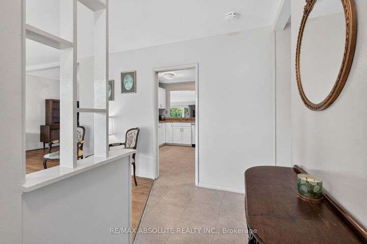 Photo 3 at 59 Evergreen Drive, Nepean (Lynwood Village), Ottawa