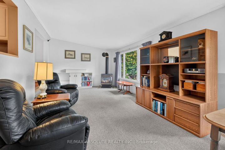 Photo 15 at 59 Evergreen Drive, Nepean (Lynwood Village), Ottawa