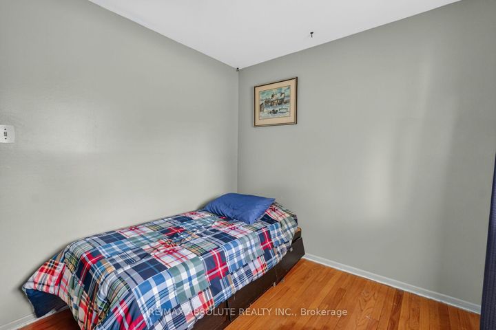 Photo 25 at 59 Evergreen Drive, Nepean (Lynwood Village), Ottawa