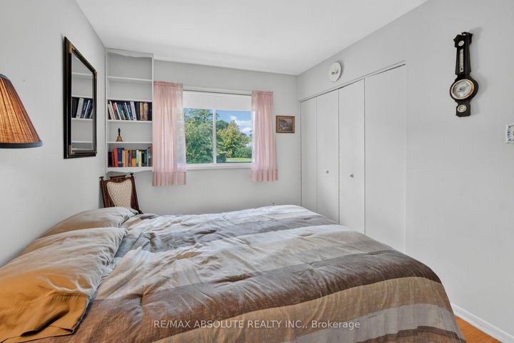 Photo 28 at 59 Evergreen Drive, Nepean (Lynwood Village), Ottawa