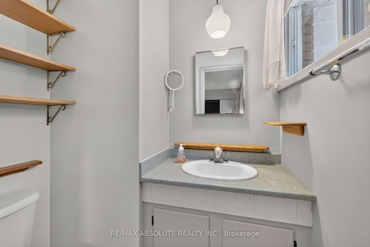 Photo 38 at 59 Evergreen Drive, Nepean (Lynwood Village), Ottawa