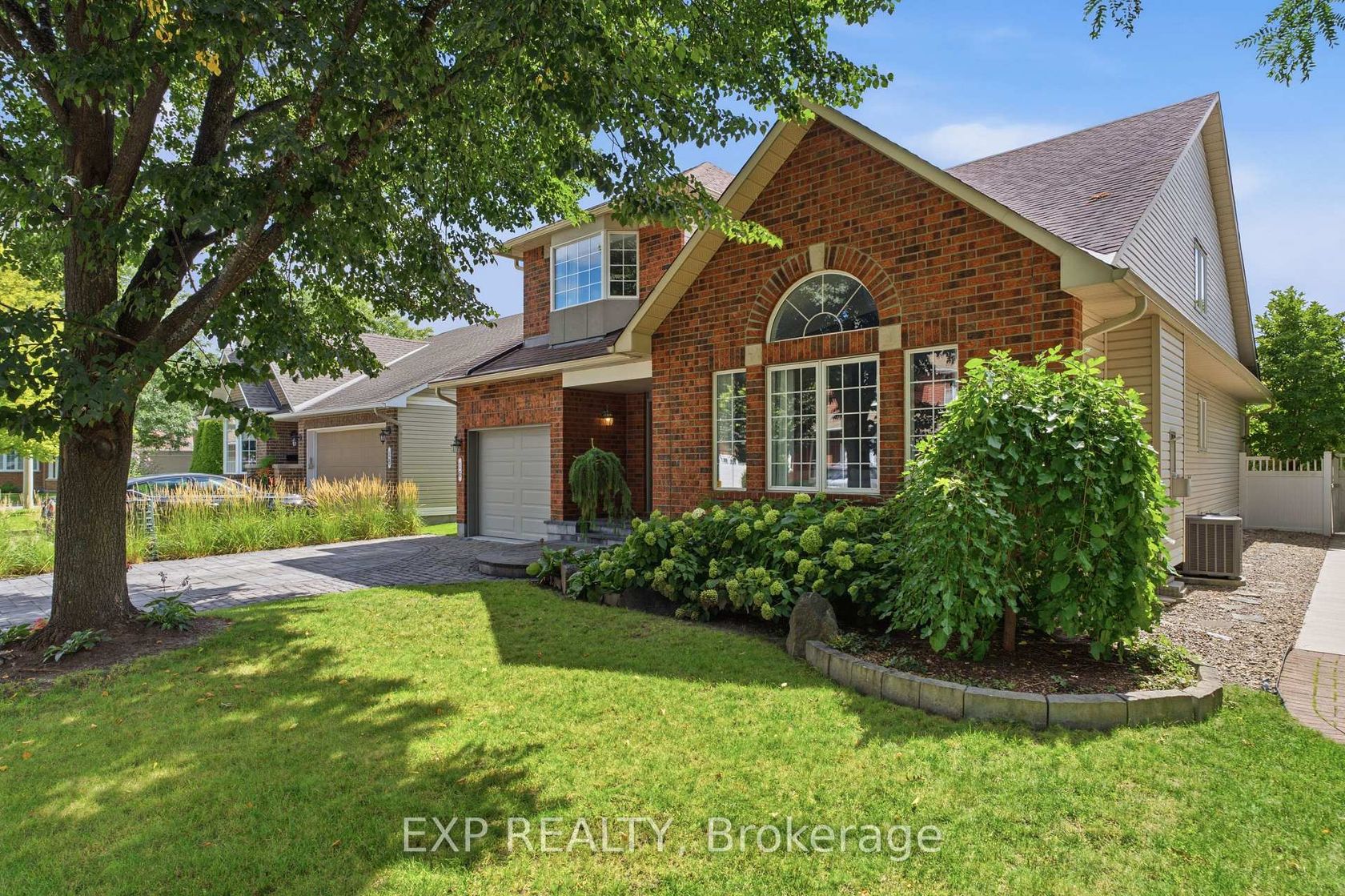 16 Bridlegate Place, Nepean (Craig Henry/Woodvale), Ottawa 